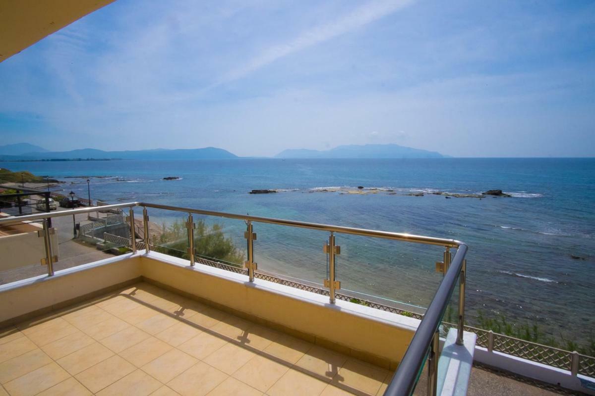 Paris Seaside Villa Pandokrátor Buitenkant foto