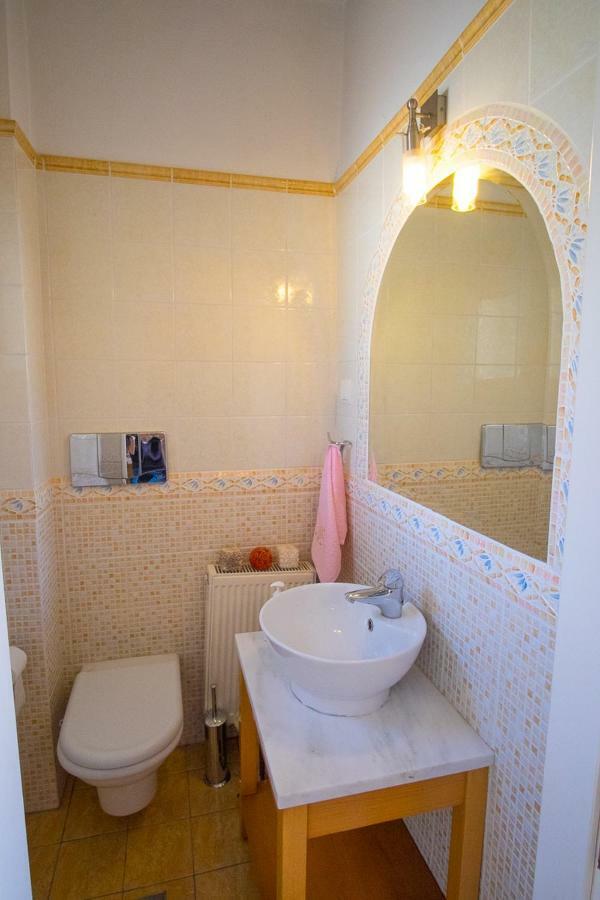 Paris Seaside Villa Pandokrátor Buitenkant foto